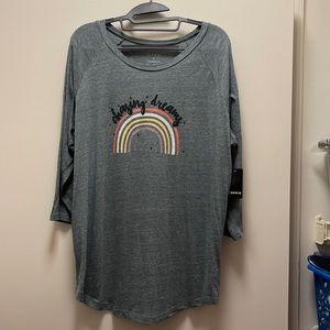 NWT Chasing Dreams tee